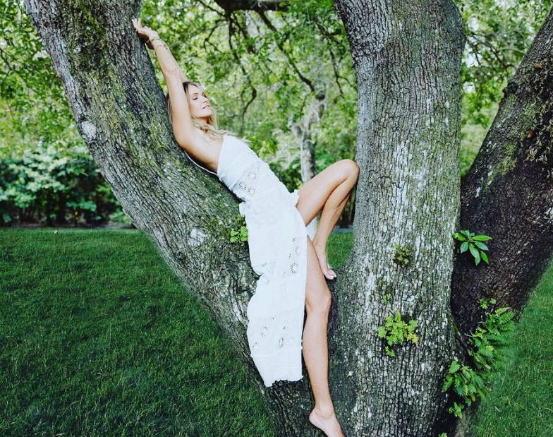 Elle Macpherson:  Why Good Soil Makes Great Immunity