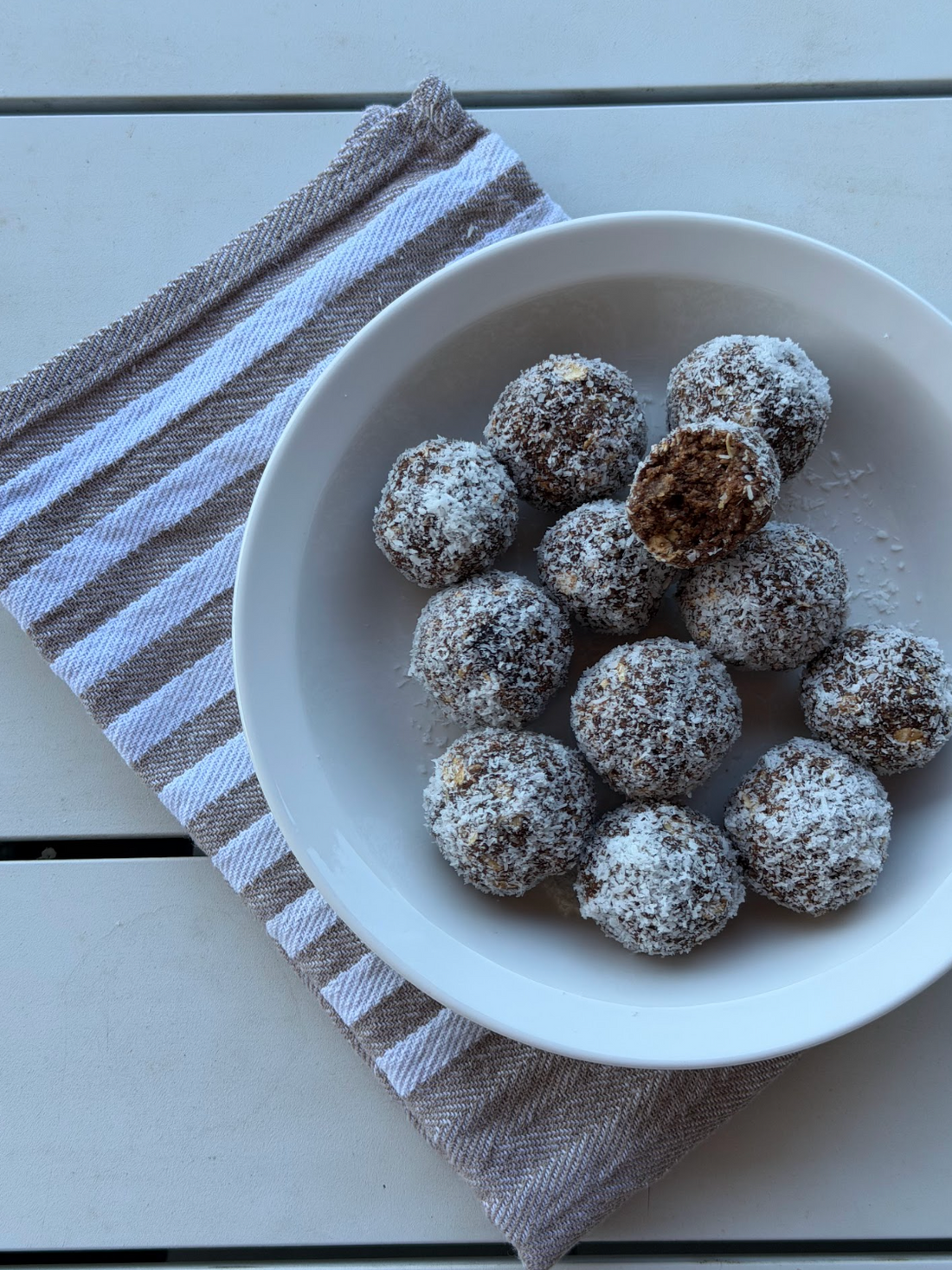Chocolate Protein Rum Balls